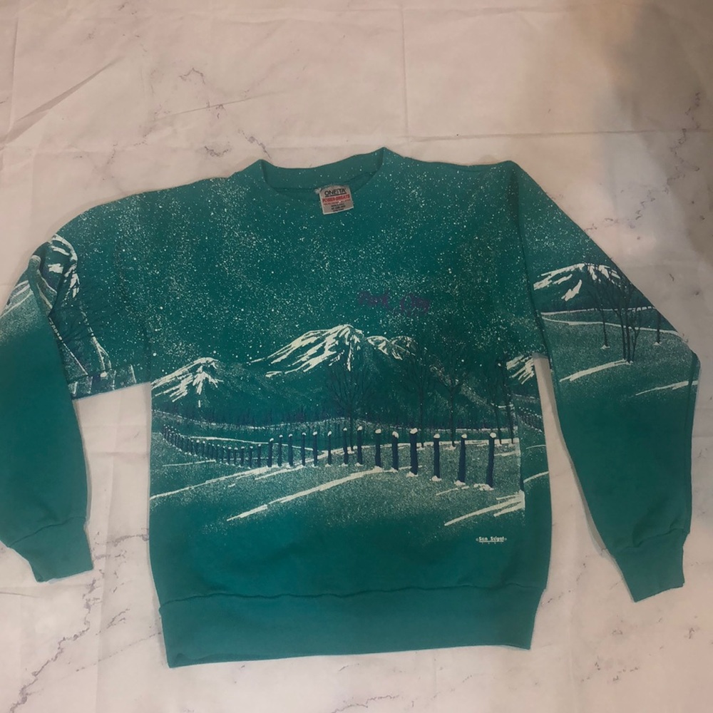 Vintage Crewneck Sweatshirt Size Medium